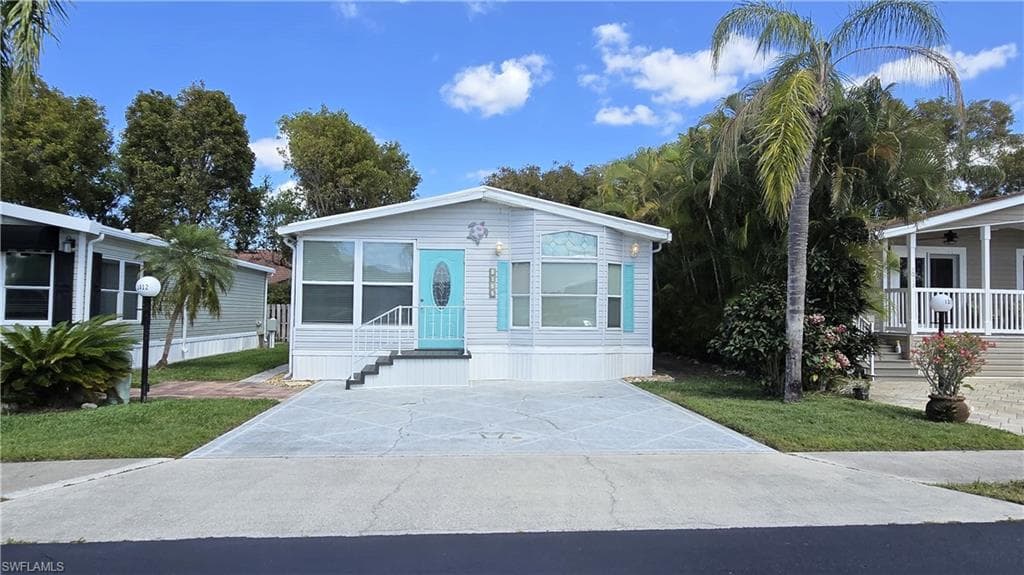 1012 Crystal Lake DR, NAPLES FL 34120-1