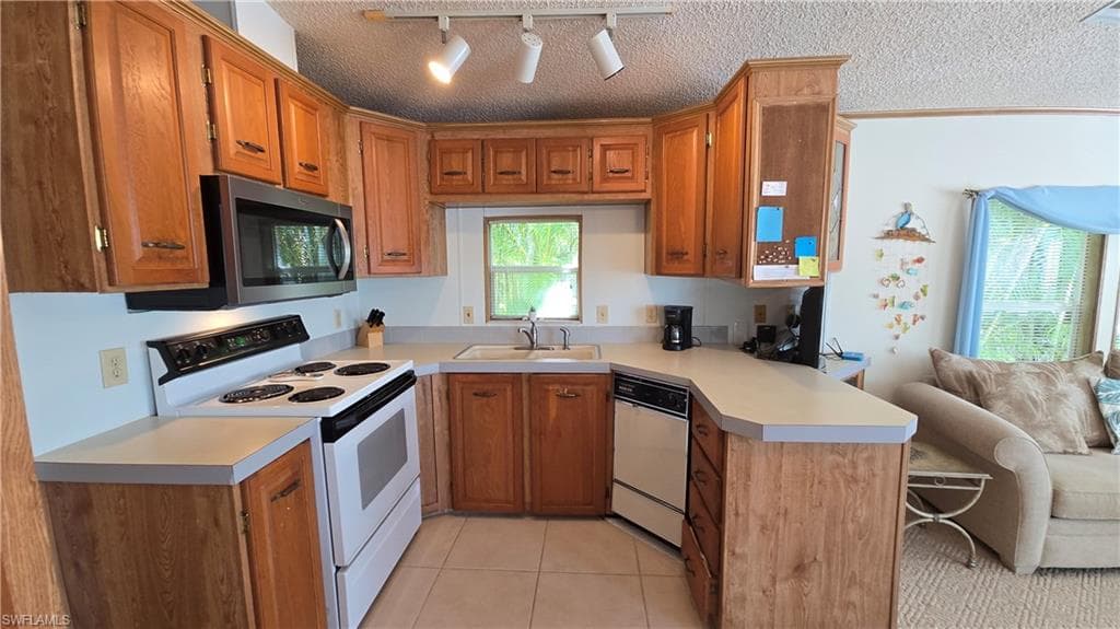 1012 Crystal Lake DR, NAPLES FL 34120-12