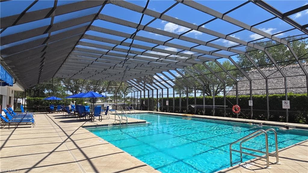 1012 Crystal Lake DR, NAPLES FL 34120-27