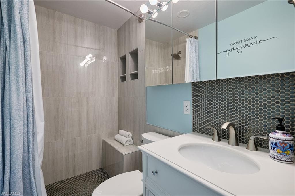 2121 Collier AVE # 518, FORT MYERS FL 33901-12