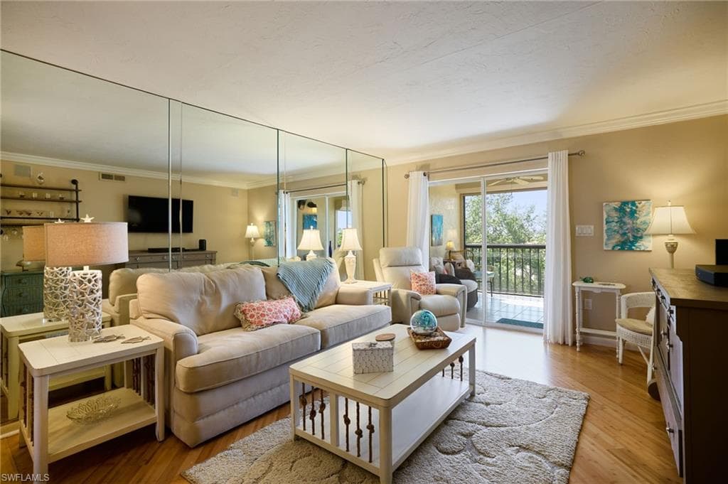 2121 Collier AVE # 518, FORT MYERS FL 33901-7