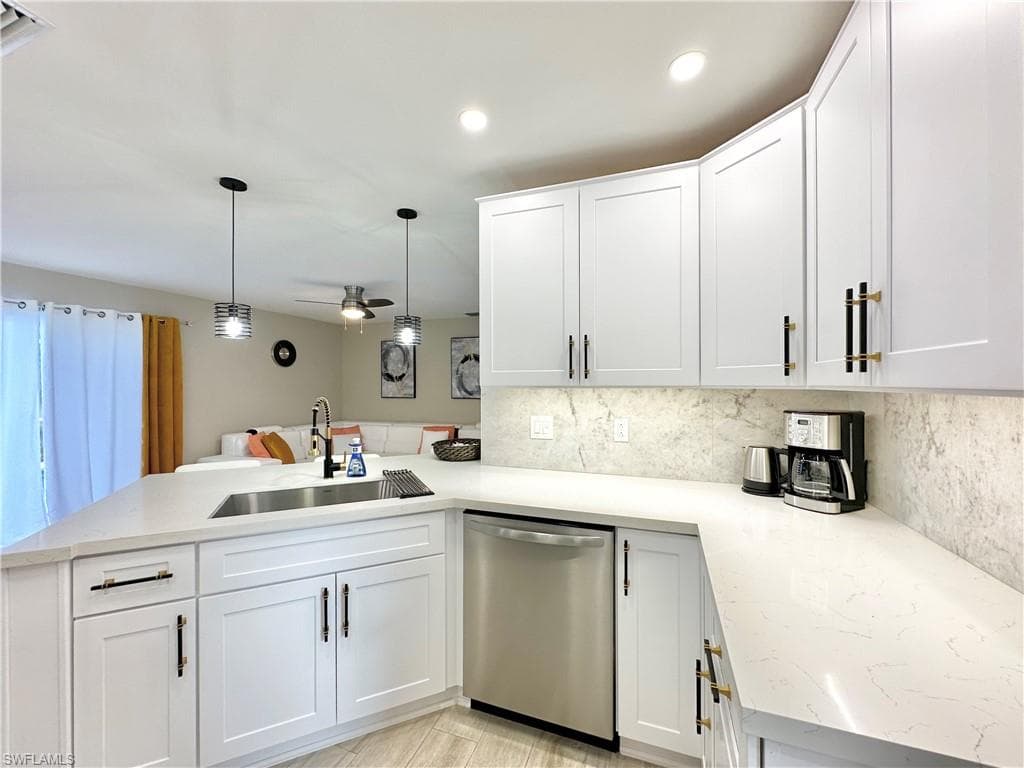 3639 Kent DR, NAPLES FL 34112-15