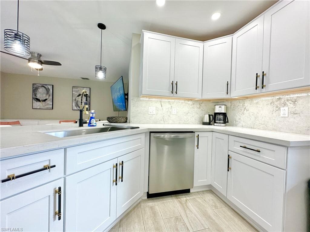 3639 Kent DR, NAPLES FL 34112-14