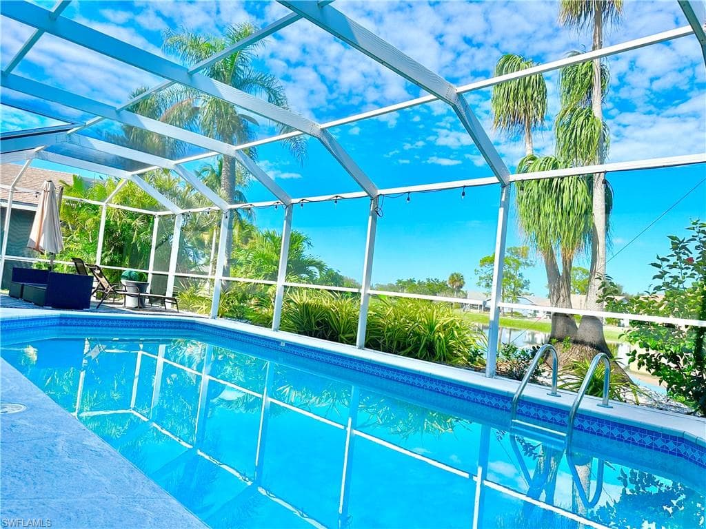 3639 Kent DR, NAPLES FL 34112-39