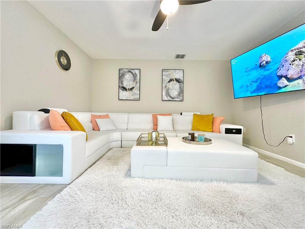 3639 Kent DR, NAPLES FL 34112-20