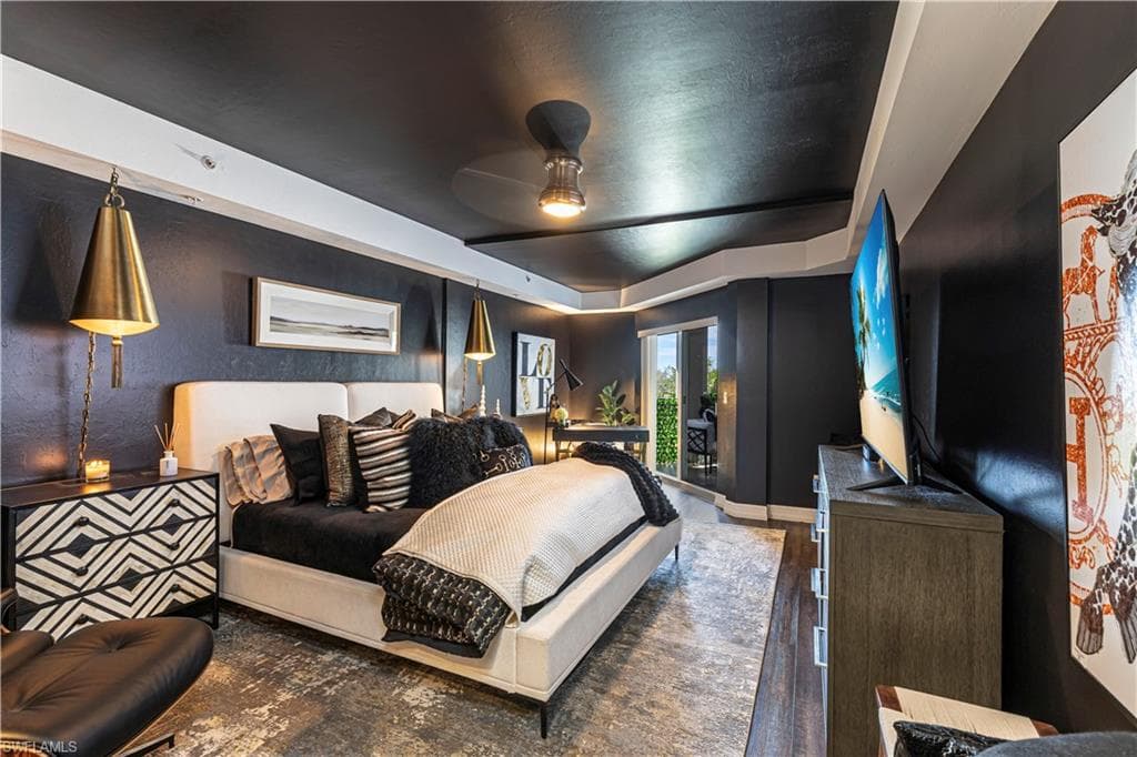 1100 Pine Ridge RD # 400, NAPLES FL 34108-22