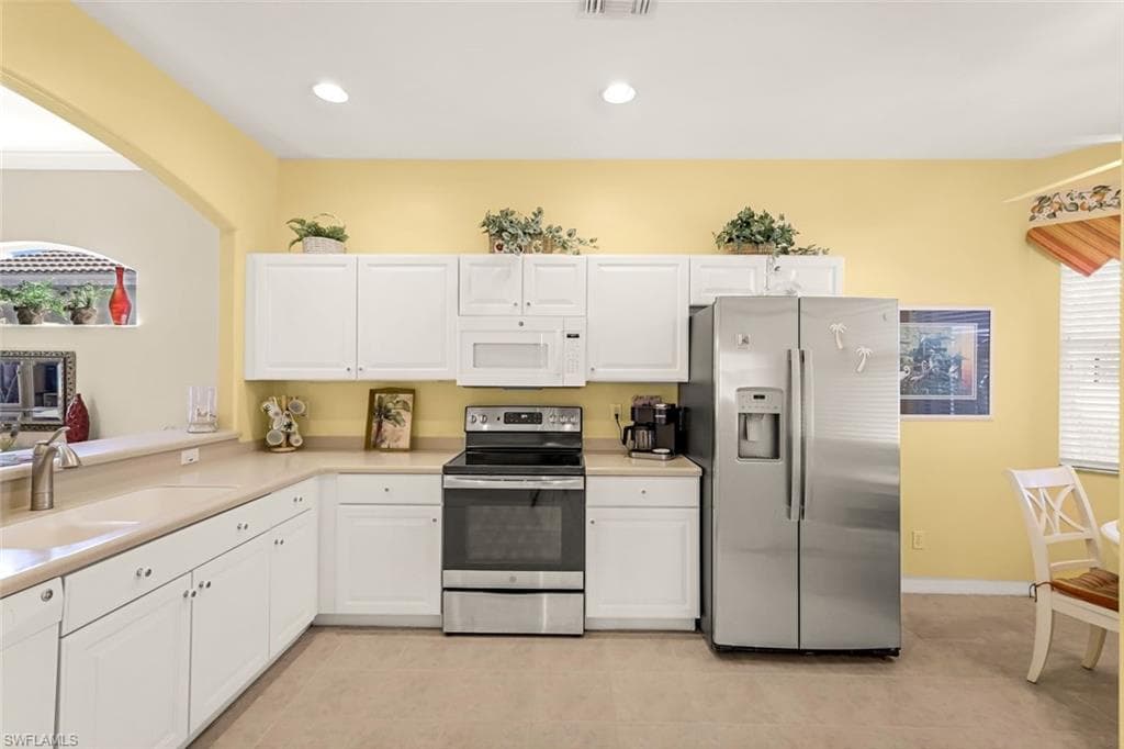 8339 Langshire WAY, FORT MYERS FL 33912-11