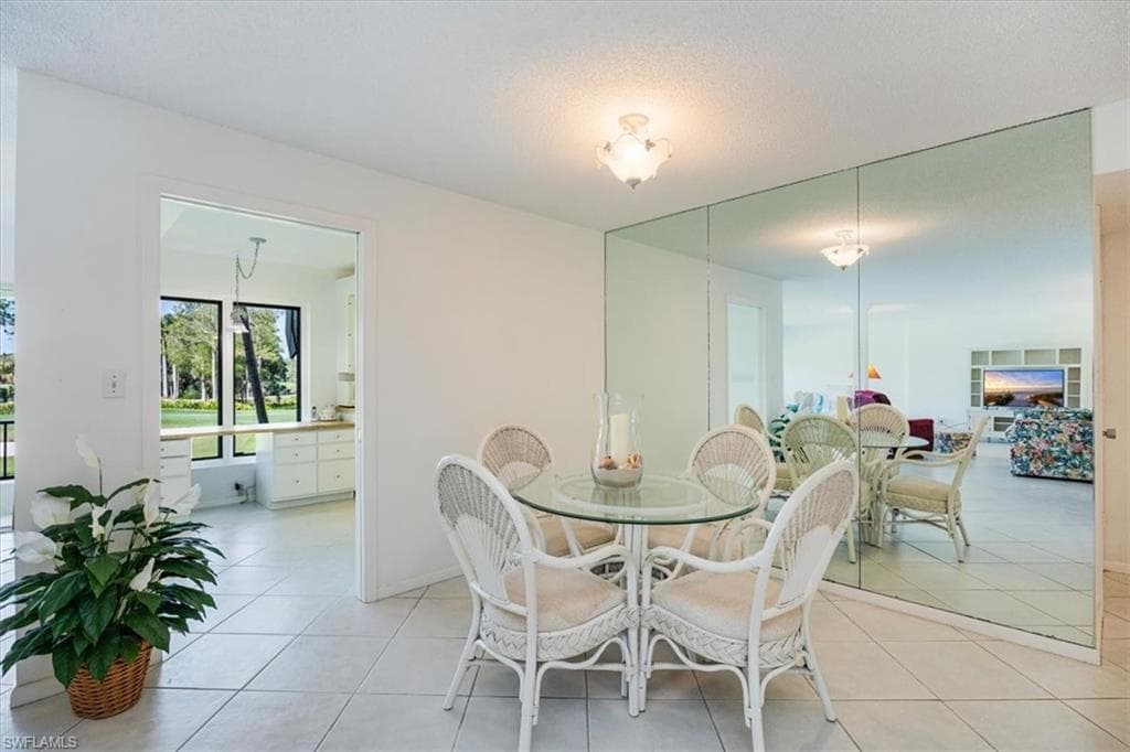 102 Wilderness WAY # 244, NAPLES FL 34105-6