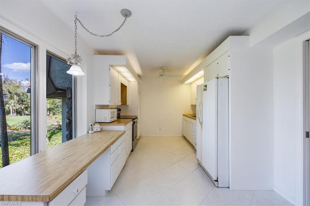 102 Wilderness WAY # 244, NAPLES FL 34105-9