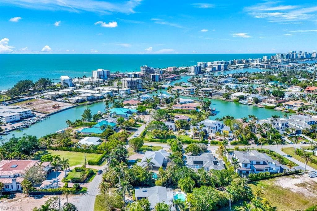 289 Spring Line DR, NAPLES FL 34102-4