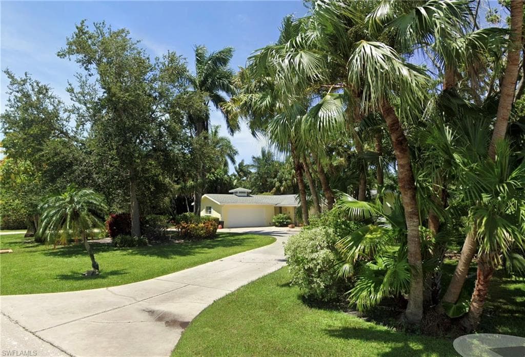 289 Spring Line DR, NAPLES FL 34102-8
