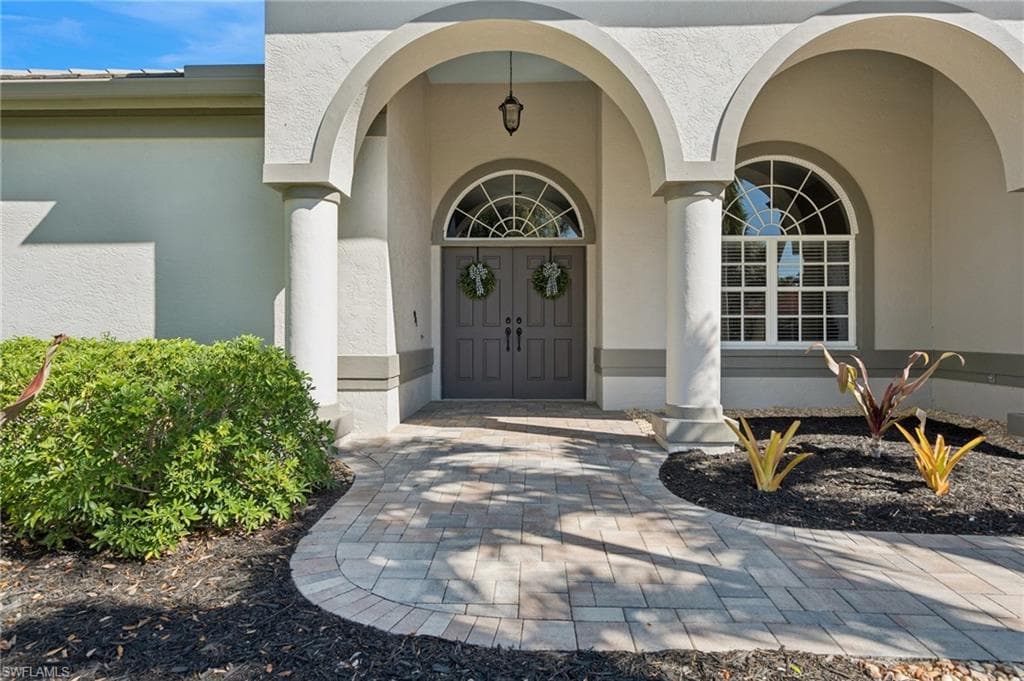 12471 Woodtimber LN, FORT MYERS FL 33913-5