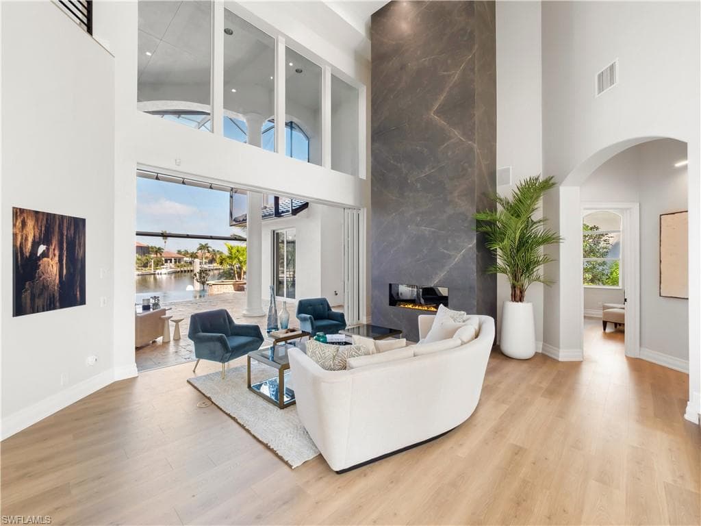 4831 Conover CT, FORT MYERS FL 33908-4