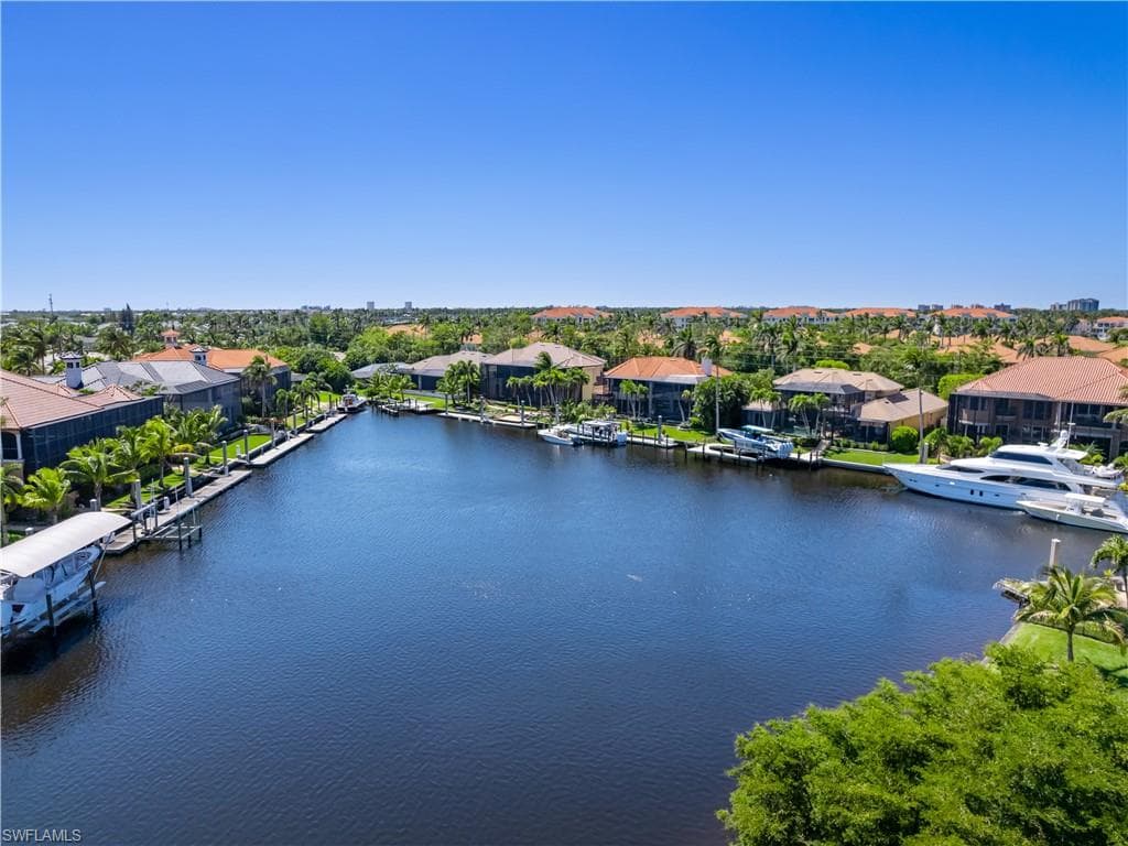 4831 Conover CT, FORT MYERS FL 33908-47