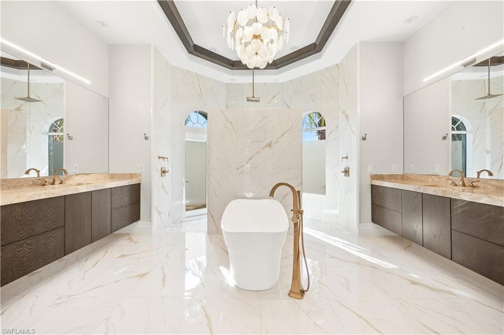 4831 Conover CT, FORT MYERS FL 33908-18