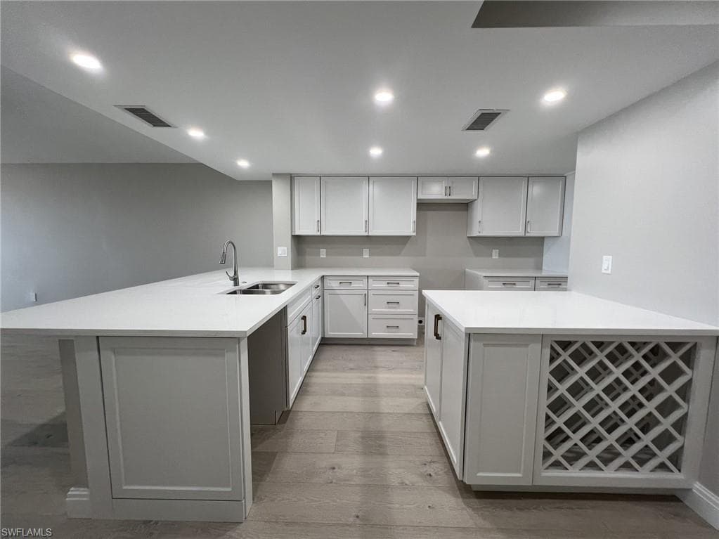 3015 W Gulf DR 102-8