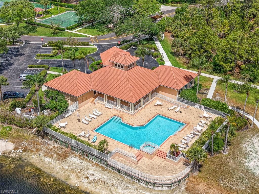 69 Burnt Pine DR, NAPLES FL 34119-46