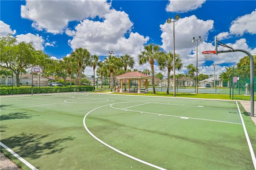 69 Burnt Pine DR, NAPLES FL 34119-48