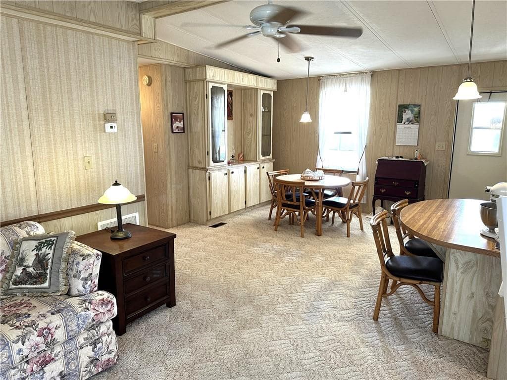 210 Pine Key LN # 210, NAPLES FL 34114-11