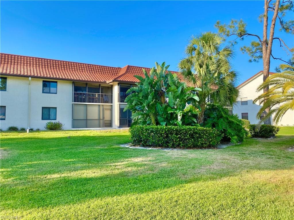 4955 Pepper CIR # 204, NAPLES FL 34113-17