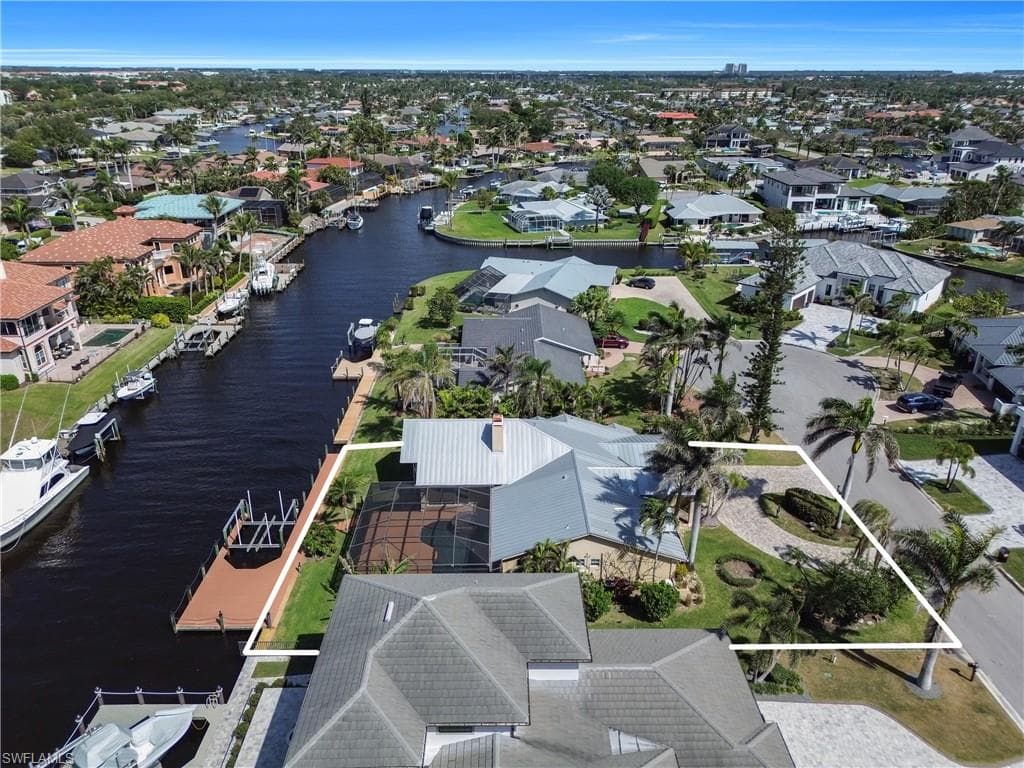 813 Cape View DR, FORT MYERS FL 33919-4