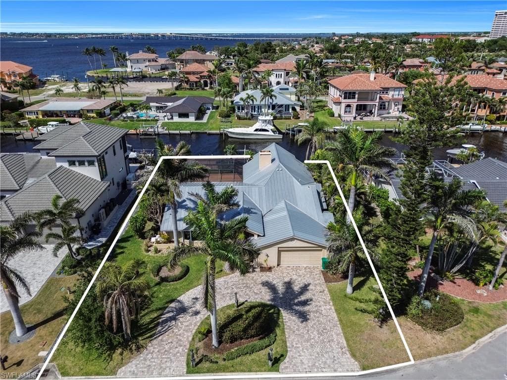 813 Cape View DR, FORT MYERS FL 33919-44