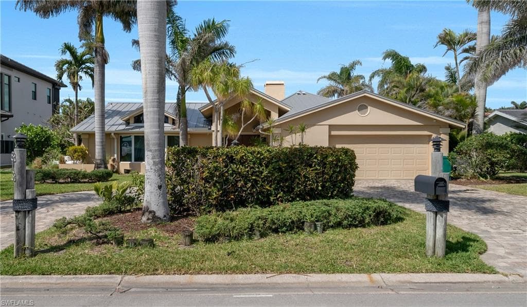813 Cape View DR, FORT MYERS FL 33919-47
