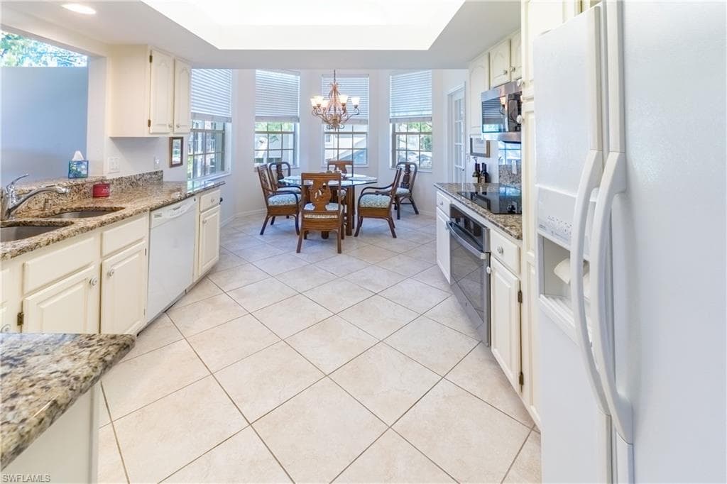 15087 Royal Fern CT # J201, NAPLES FL 34110-7