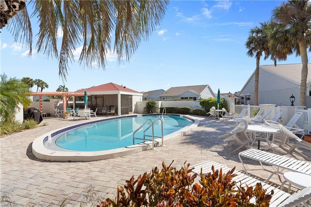 755 Village CIR # 203, VENICE FL 34292-30