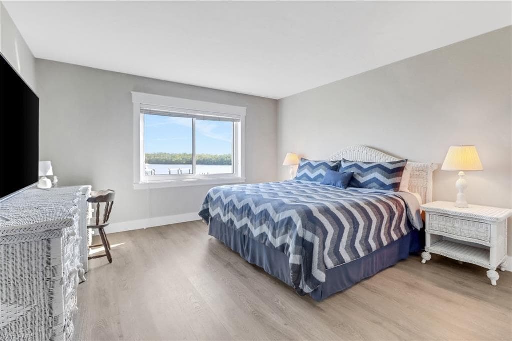 309 Goodlette-Frank RD S # A305, NAPLES FL 34102-5