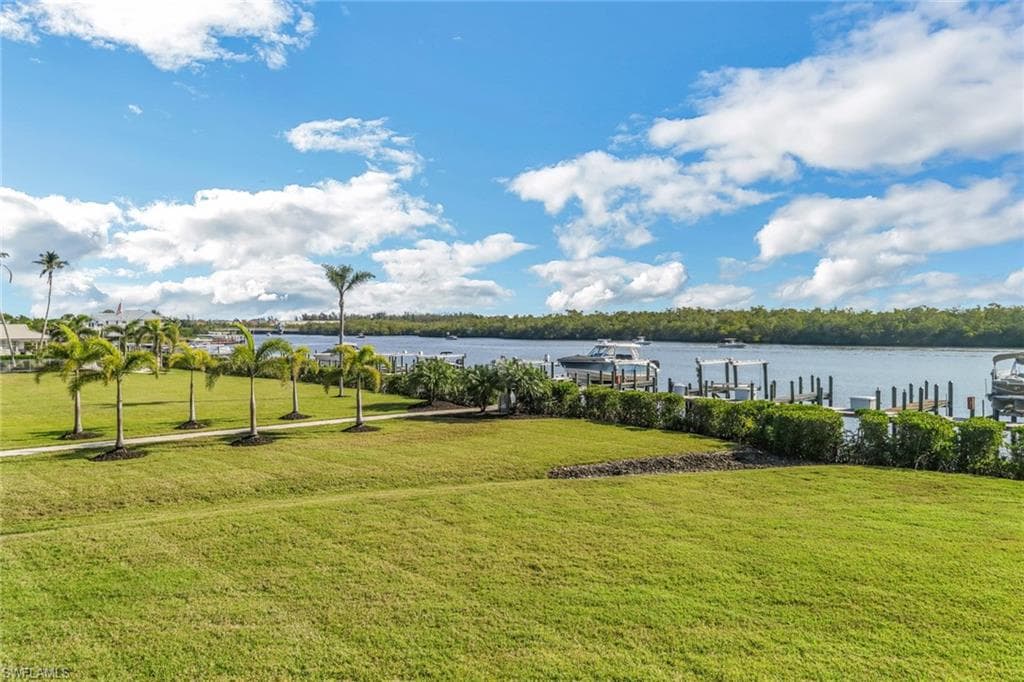 309 Goodlette-Frank RD S # A305, NAPLES FL 34102-8