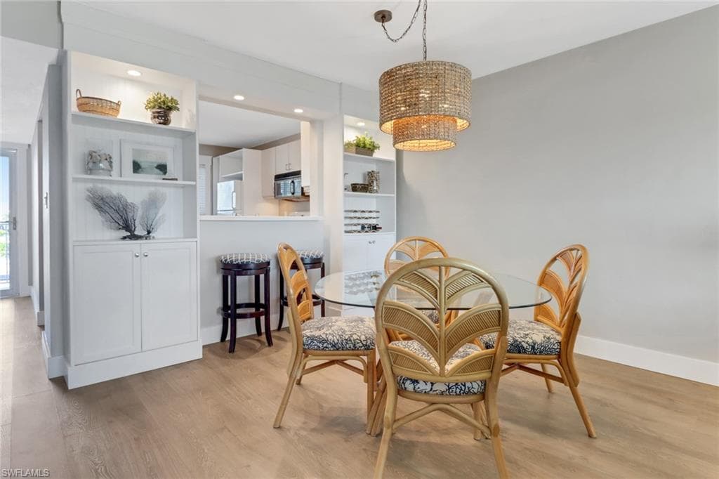 309 Goodlette-Frank RD S # A305, NAPLES FL 34102-3