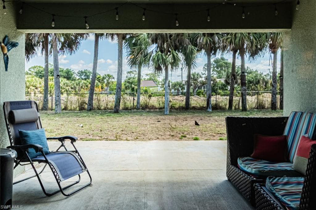 163 Shadow Lakes DR, LEHIGH ACRES FL 33974-35