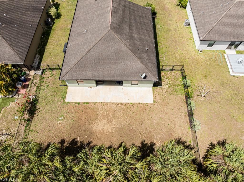 163 Shadow Lakes DR, LEHIGH ACRES FL 33974-39