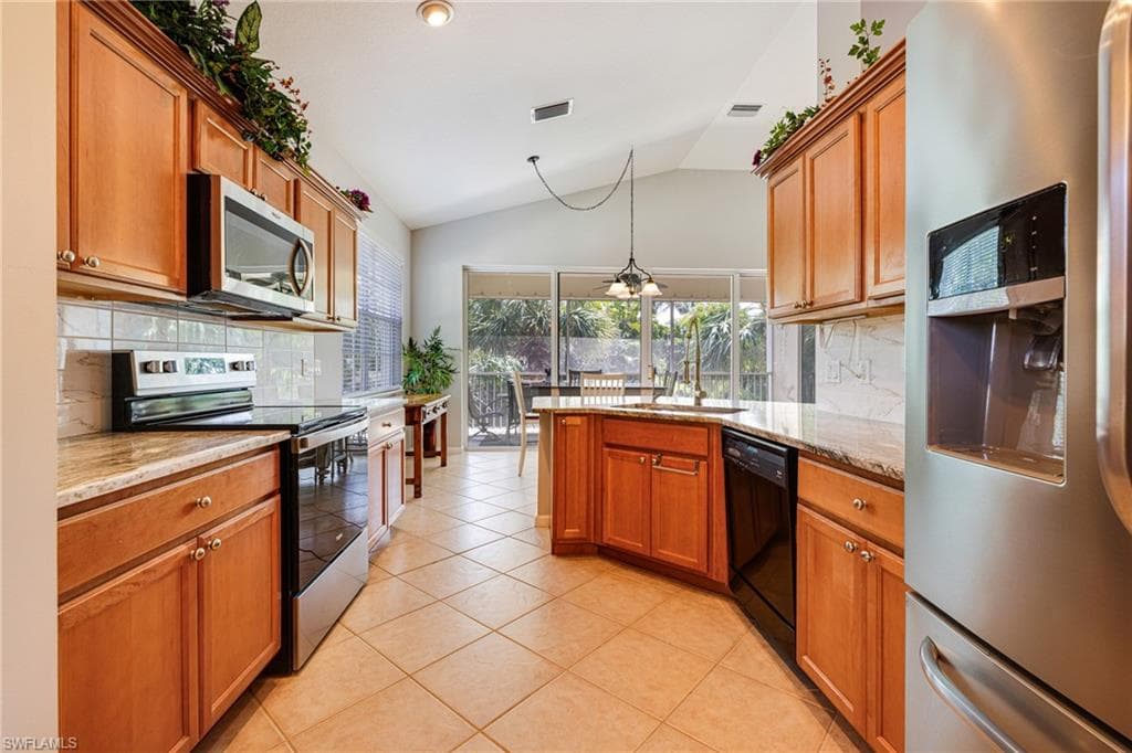 19081 RIDGEPOINT DR # 201, ESTERO FL 33928-29