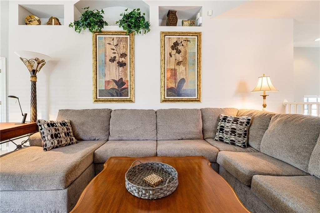 19081 RIDGEPOINT DR # 201, ESTERO FL 33928-3