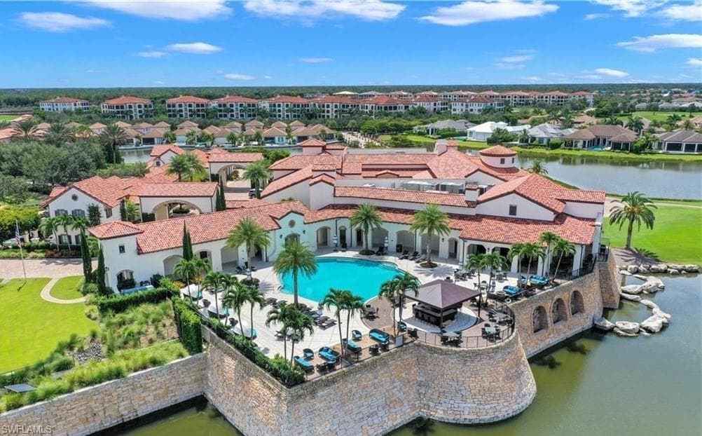 16391 Viansa WAY # 101, NAPLES FL 34110-46