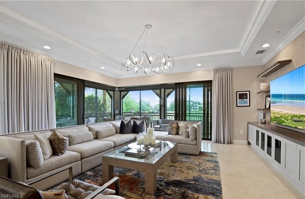 16391 Viansa WAY # 101, NAPLES FL 34110-11