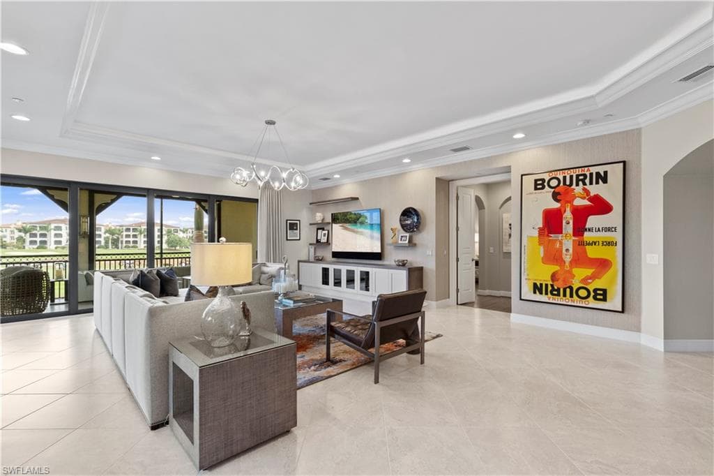 16391 Viansa WAY # 101, NAPLES FL 34110-6