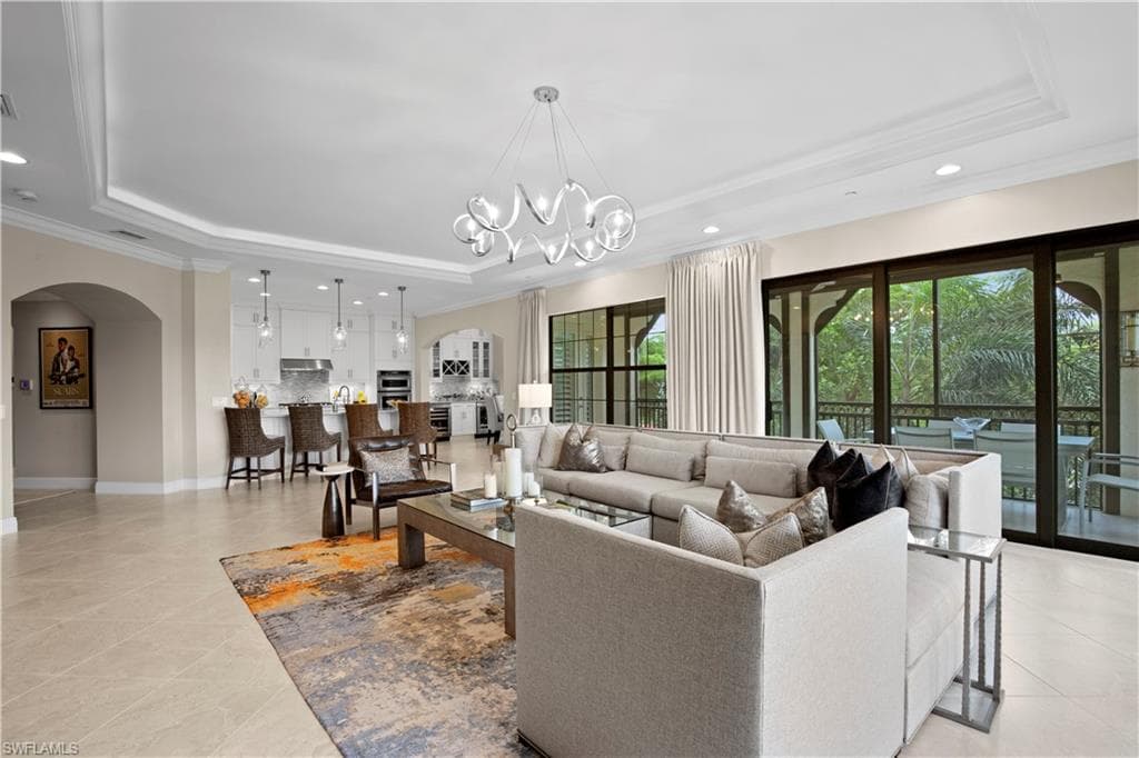 16391 Viansa WAY # 101, NAPLES FL 34110-9