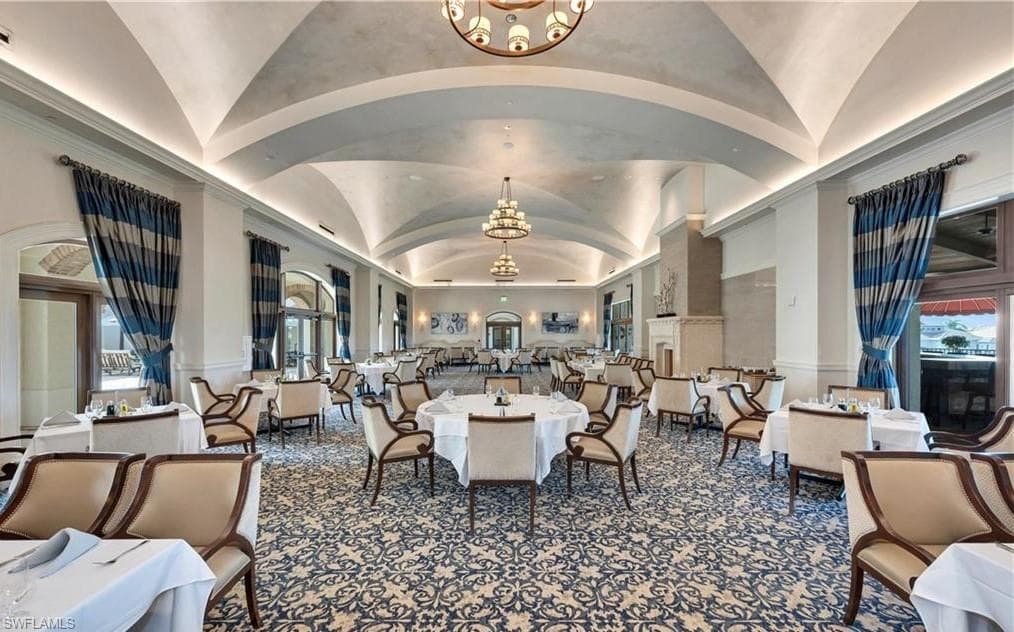 16391 Viansa WAY # 101, NAPLES FL 34110-44