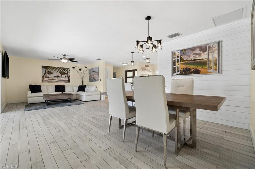 1600 Edith Esplanade-21