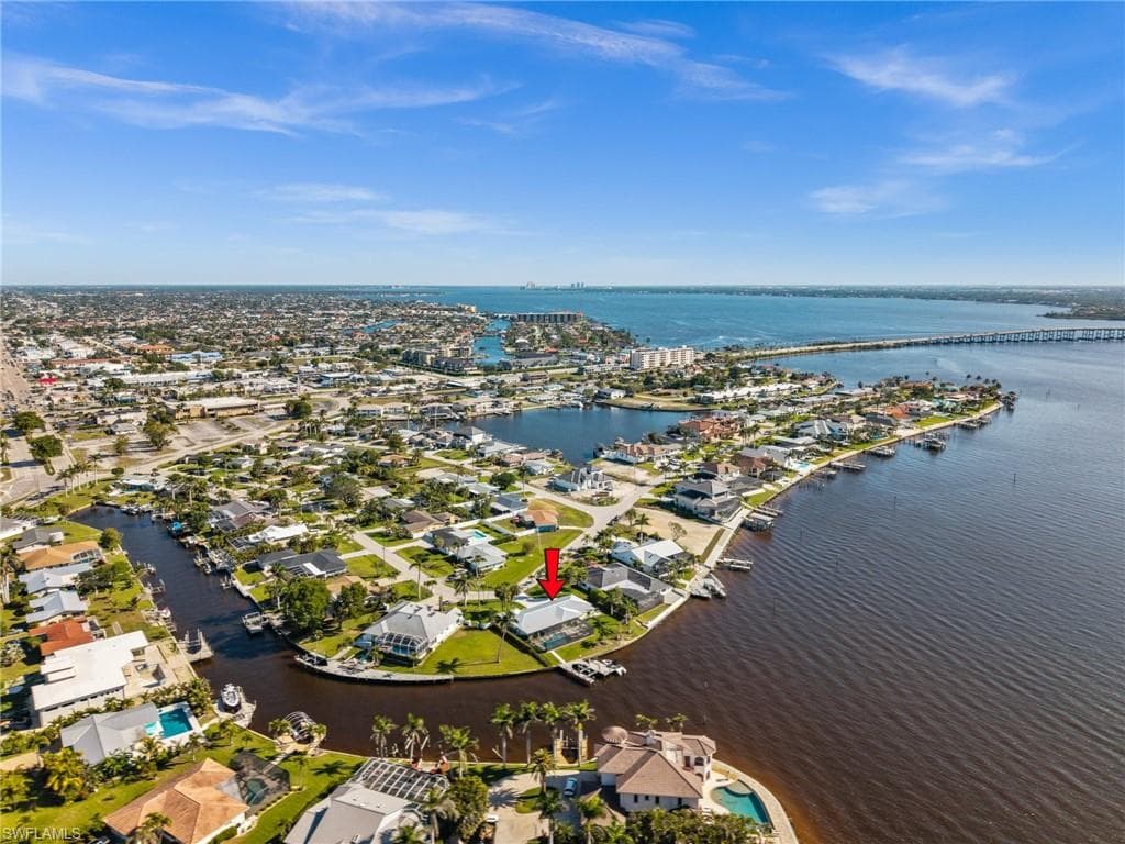 1600 Edith Esplanade-2