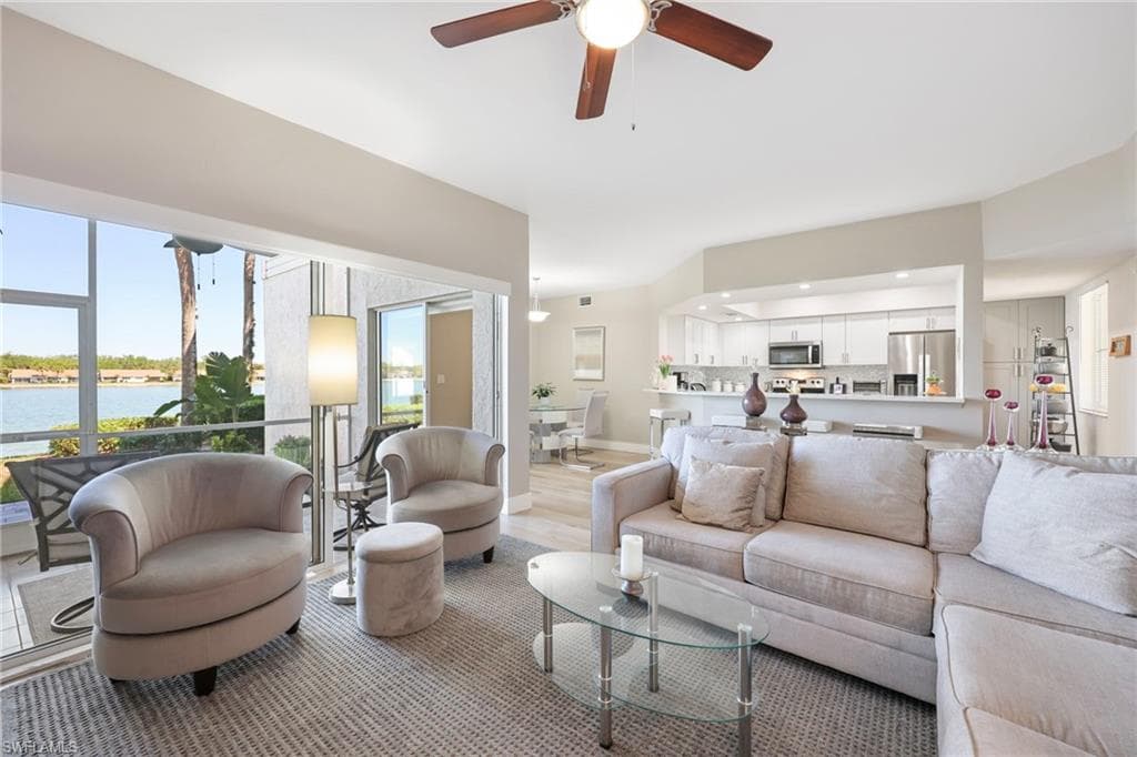 2761 Citrus Lake DR # H102, NAPLES FL 34109-5
