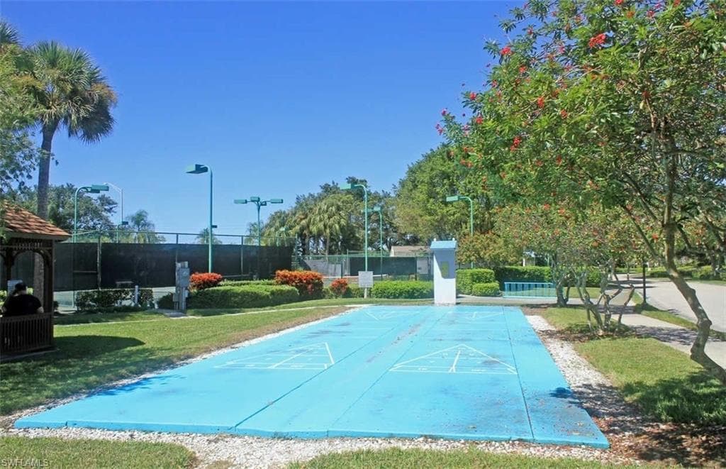 2761 Citrus Lake DR # H102, NAPLES FL 34109-45
