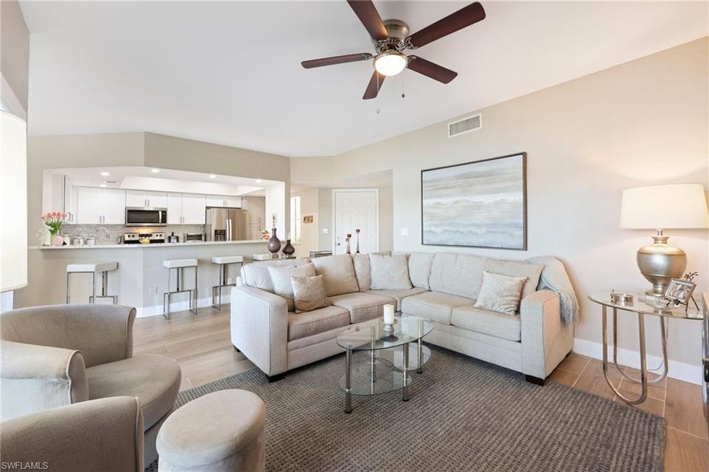 2761 Citrus Lake DR # H102, NAPLES FL 34109-4