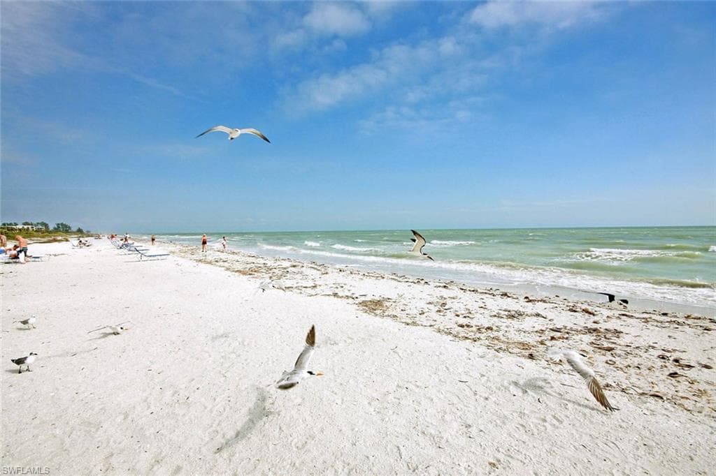 1246 Fulgur ST # 202, SANIBEL FL 33957-1