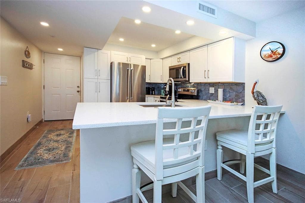 1246 Fulgur ST # 202, SANIBEL FL 33957-5