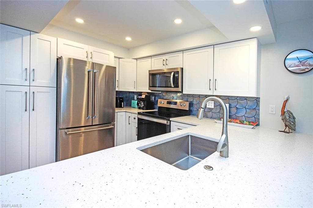 1246 Fulgur ST # 202, SANIBEL FL 33957-6