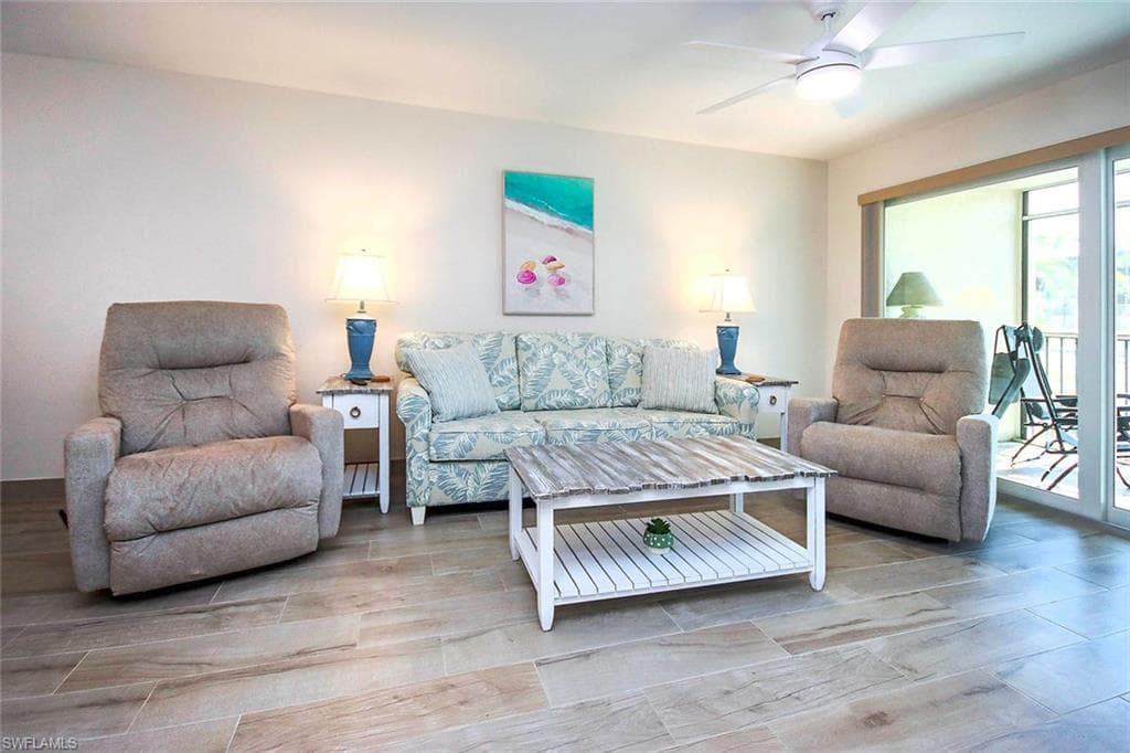 1246 Fulgur ST # 202, SANIBEL FL 33957-4